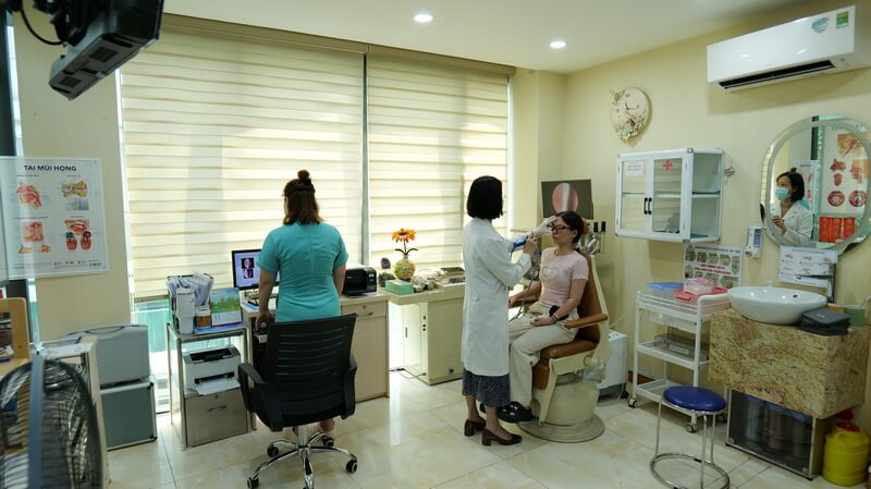 Nội soi tai mũi họng là như thế nào?