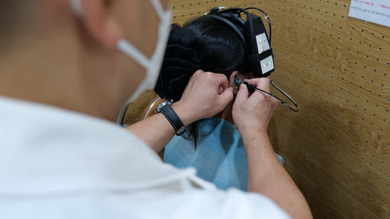 Phương pháp nội soi tai mũi họng ống mềm